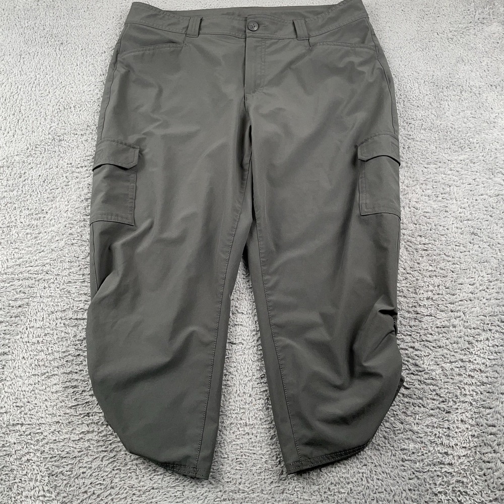 Eddie Bauer Olive Green Cargo Capris - Picture 2 of 9